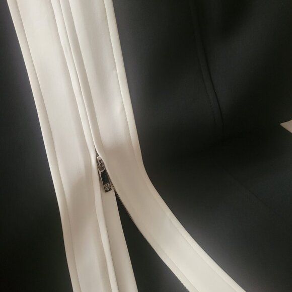 Sleeveless Black and White Dress, size 12 slim, more as 10. NWOT - Picture 5 of 7